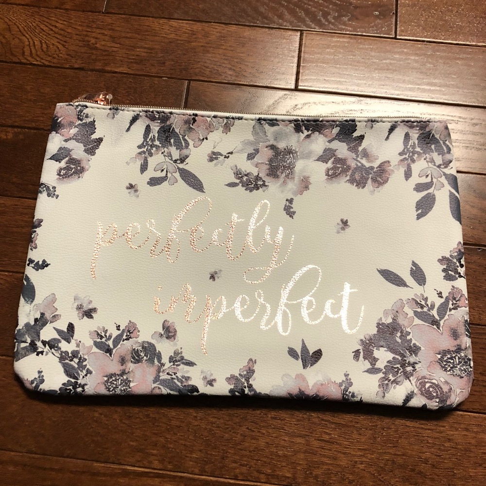 Makeup pouch